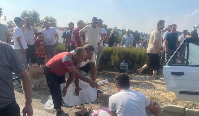 Manisa’da yolcu otobüsü ile otomobil çarpıştı; karı- koca öldü, 1 yaralı