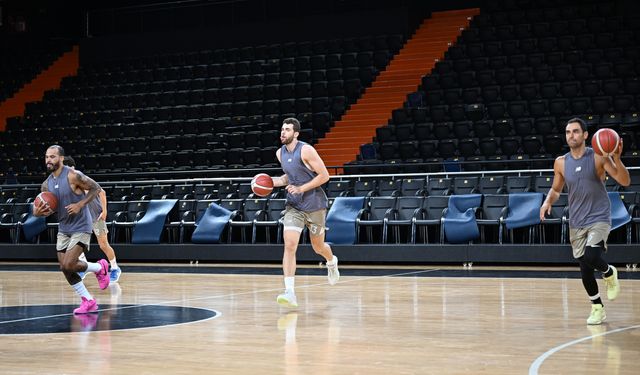 Mersin Spor Kulübü 2 kulvarda da başarıyı hedefliyor/Video eklendi