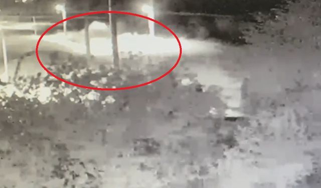 Nevşehir'de otomobil ile hafif ticari aracın çarpıştığı kaza kamerada; 5 yaralı