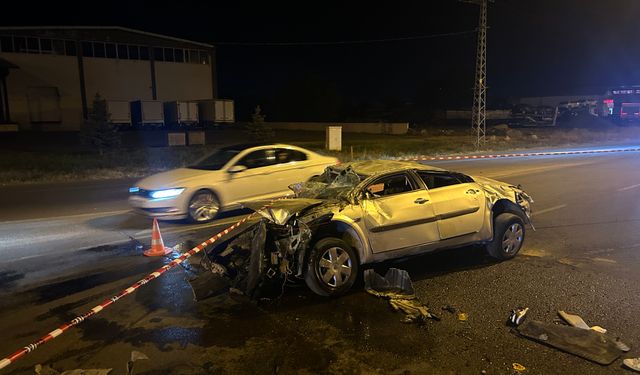 Sivas'ta otomobil takla attı: 1 ölü, 1 yaralı
