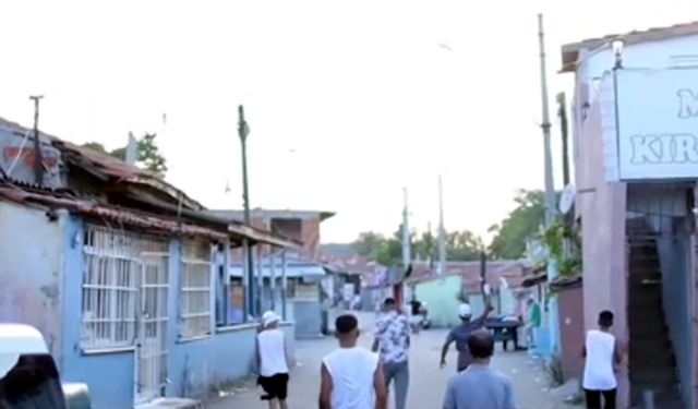 Sokak röportajı sırasında havaya tüfekle ateş açan 15 yaşındaki şüpheli tutuklandı