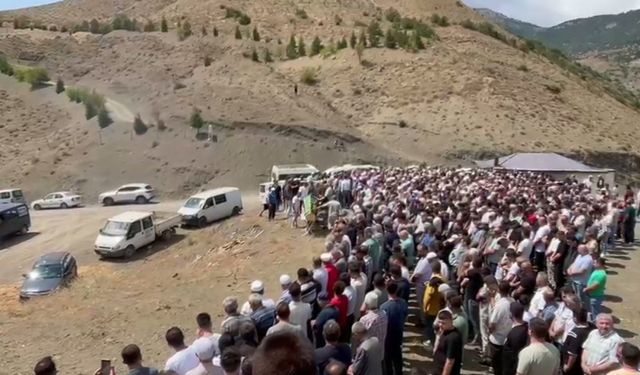 Tokat - Kazada ölen aynı aileden 4 kişi toprağa verildi