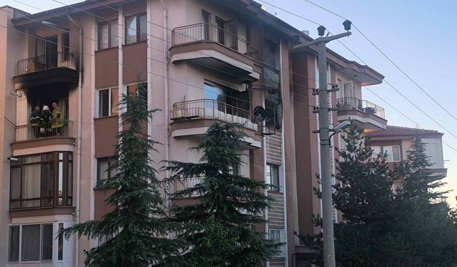 Afyonkarahisar'da daire yangını: 1 ölü