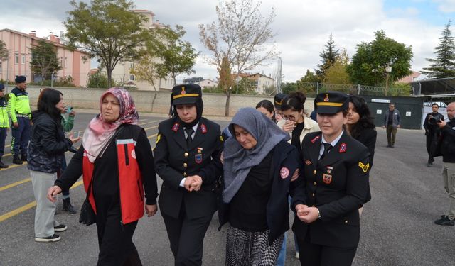 Aksaray'da otoyolda kaza: 2 asker şehit oldu, 1 sivil öldü (2)