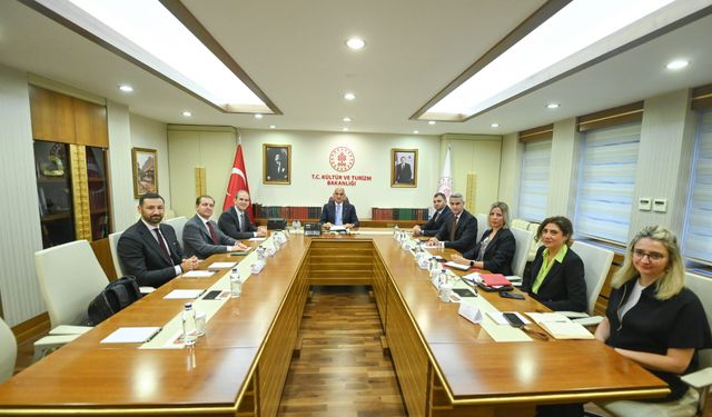 Bakan Ersoy: GoTürkiye YouTube kanalımız 5 milyon 280 bin abone sayısına ulaştı