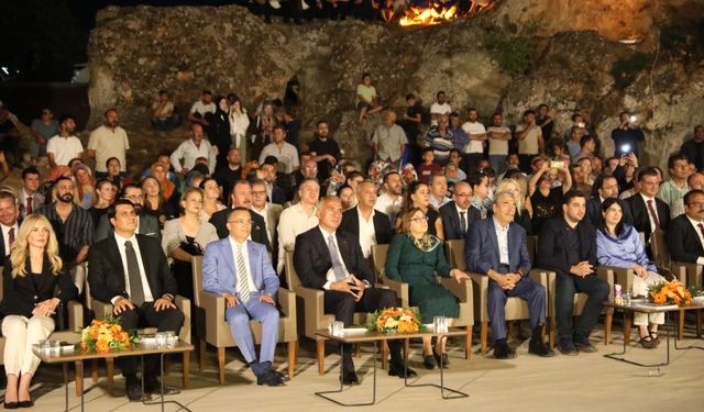 Bakan Ersoy: Yerin üzerindeki eserler kadar altındakilere de önem veriyoruz (2)