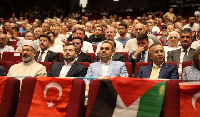 Bakan Kacır: Ay'a uzay aracı göndereceğiz (2)