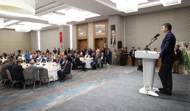 Bakan Kurum: Deprem bölgesinde yıl sonuna kadar evine girmeyen kimseyi bırakmayacağız (3)