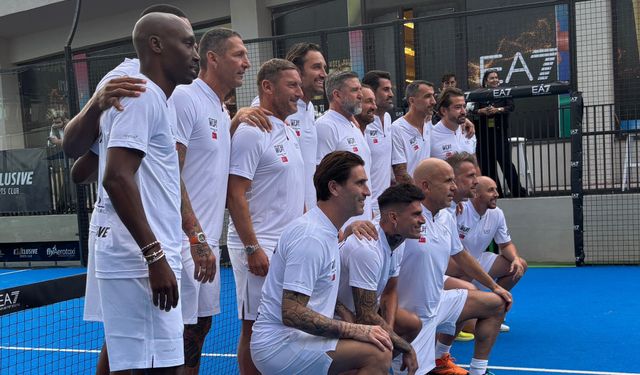 Dünyaca ünlü futbolcular İstanbul'da padel turnuvasında buluştu