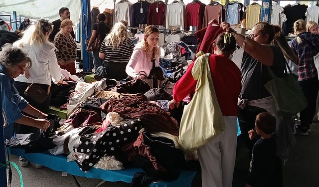 Edirne'de belediyenin kapattığı Ulus Pazarı, mahkeme yoluyla yeniden açıldı