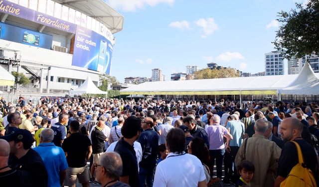 Fenerbahçe'de başkanlık seçimi için oy verme işlemi başladı / Ek fotoğraflar
