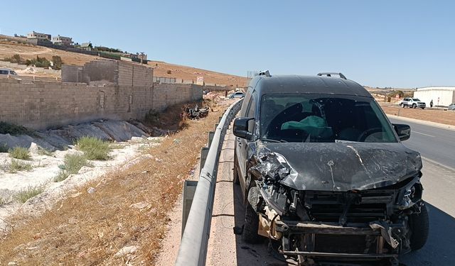Gaziantep'te otomobil ile hafif ticari araç çarpıştı: 6 yaralı