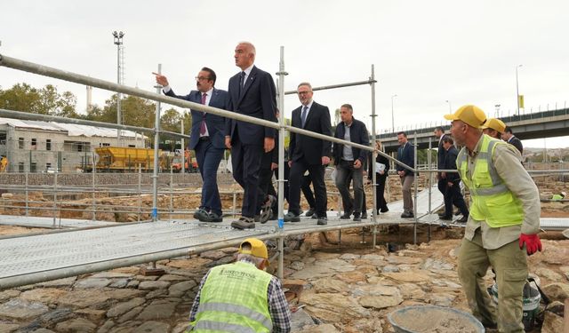 İstanbul- Bakan Ersoy; Tarihi Haydarpaşa Garı kültür ve sanat merkezi olacak