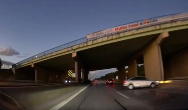 İstanbul- Kartal'da selektör atarak kaza yaptırdı; yoluna devam etti