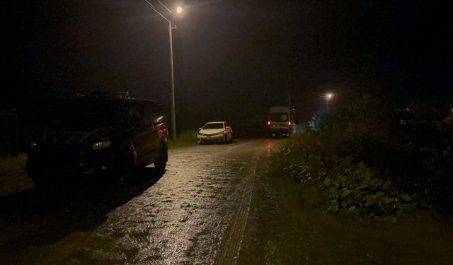 Kayıp 3 çocuk annesinin nehir kıyısında ayakkabı ve telefonu bulundu