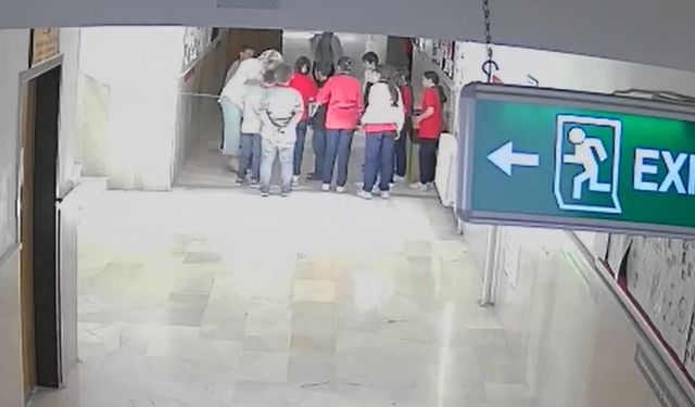 Öğretmen, boğazına mandalina kaçan öğrenciyi heimlich yöntemiyle kurtardı