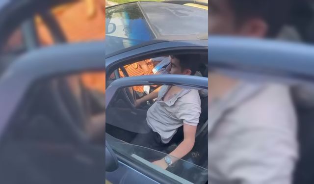 Otobüs şoförü, trafikte tartıştığı otomobil sürücüsünü darbetti