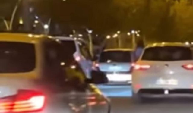 Otomobilde tehlikeli yolculuk kamerada