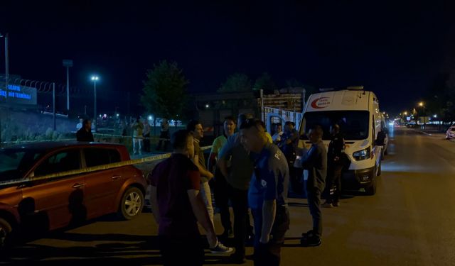 Otomobilin çarptığı bisikletli öldü; sürücüsü kaçtı