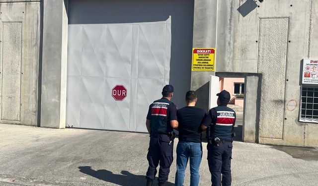 Sakarya'da 2 hükümlü ve 1 şüpheli, tutuklandı