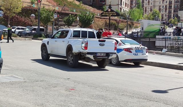 Şırnak'ta 5 aracın karıştığı zincirleme kaza; 3 yaralı