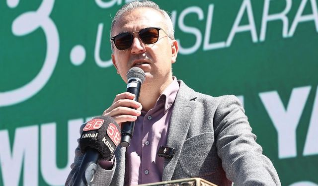 Sivas'ta Muhsin Yazıcıoğlu Karakucak Güreşleri'nin 3'üncüsü düzenlendi