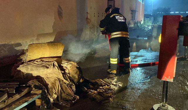 Tekirdağ'da fabrika yangını, büyümeden söndürüldü