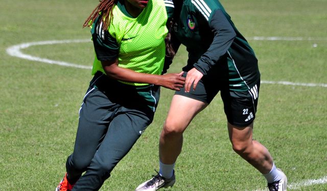 Yüksekovaspor Kadın Futbol Takımı oyuncusu Nurtel: Doğuda kadınların başarısını görünür kıldık