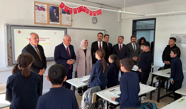 Ankara- Kamu Başdenetçisi Akarca: Çocuklara hak arama kültürünün aşılanmasını istiyoruz /Video eklendi