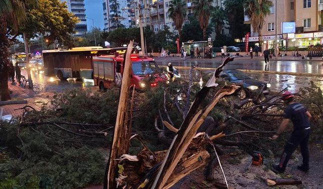 Antalya'da sağanak ve dolu hayatı felç etti / Ek Fotoğraflar