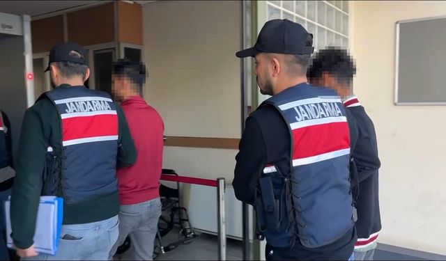 Aydın'da yakalanan 5 DEAŞ şüphelisi adliyede / Video eklendi