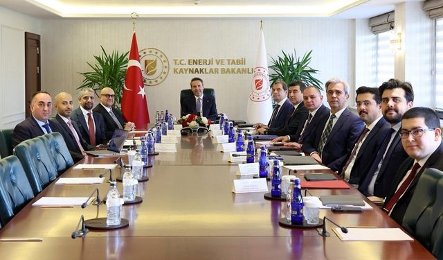Bakan Bayraktar, BAE merkezli enerji şirketi Masdar'ın CEO'su Ramahi'yi kabul etti