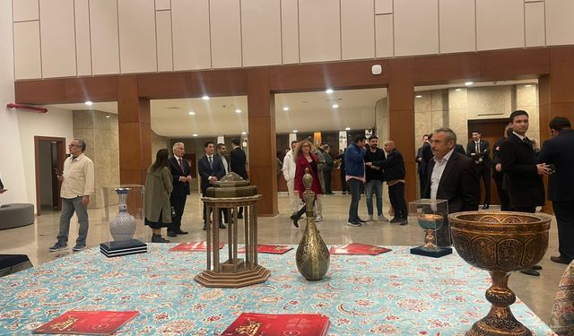 Bakan Ersoy: Yıl boyunca İran ve Türkiye'de etkinlikler düzenlenecek