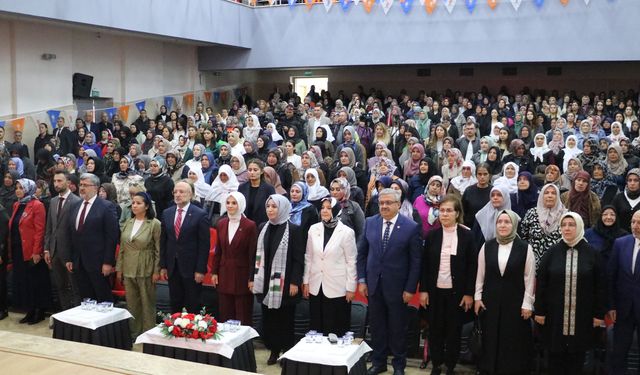 Bakan Göktaş: Kadınlar yenilikçi fikirleriyle iş dünyasının çehresini değiştiriyor (2)