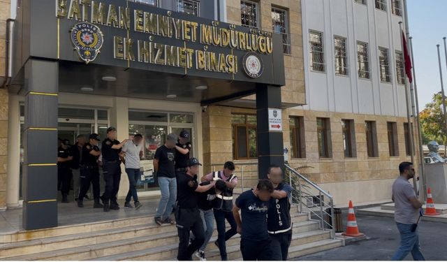 Batman'da 1'i polis 8 kişinin yaralandığı silahlı ve bıçaklı kavgaya ilişkin 4 tutuklama