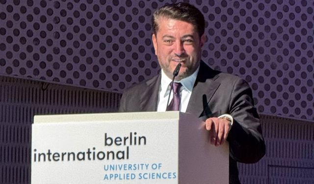 BAU Global ağındaki Berlin International Üniversitesi'nde mezuniyet coşkusu