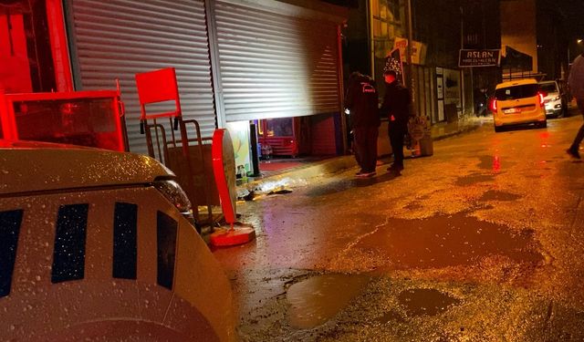 Bursa'da bir tekel bayiine silahlı saldırı