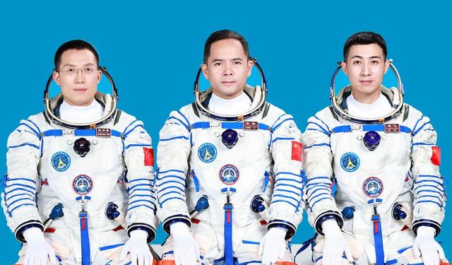 Çin, Shenzhou-21 mürettebatlı uzay aracını yarın uzaya gönderecek