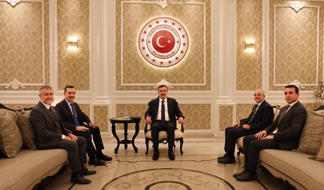 Cumhurbaşkanı Yardımcısı Yılmaz, Suudi Arabistan'a gidiyor (2)