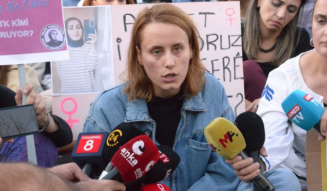 Diyarbakır'da Rojin Kabaiş için oturma eylemi düzenlendi