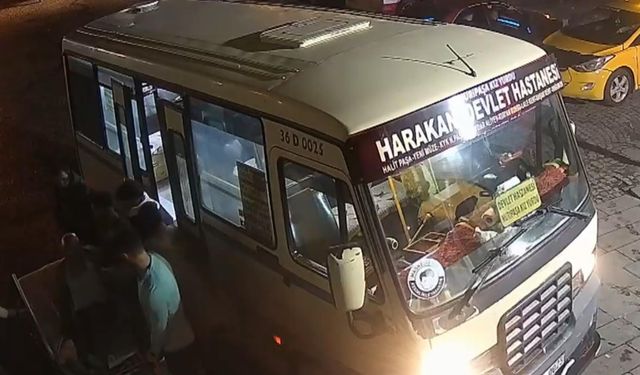 Dolmuş şoförü kalp krizi geçiren yolcusunu hastaneye yetiştirdi