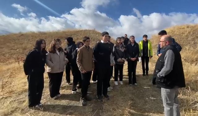 Erzurum'da öğrencilerden ecdada vefa; tarihi tabyaları temizlediler / Ek fotoğraflar