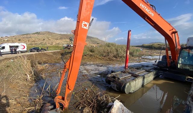 Foça'da selde kaybolan kişinin cesedi bulundu (2)