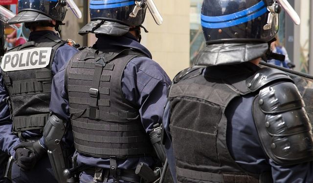 Fransa'da değerli metal rafinerisinde soygun