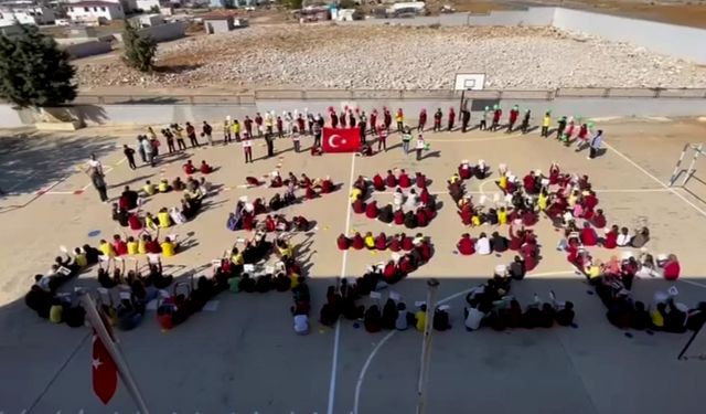 Gaziantep'te öğrencilerden ‘Özgür Gazze' koreografisi