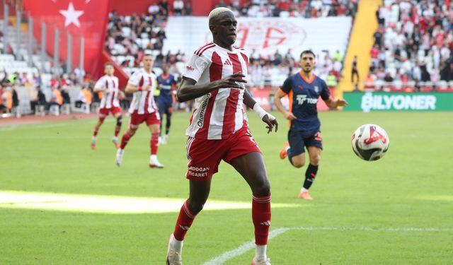 Hesap.com Antalyaspor - RAMS Başakşehir FK: 0-4