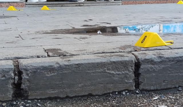 Husumetli ailelerin duruşma sonrası silahlı kavgası: 4 yaralı