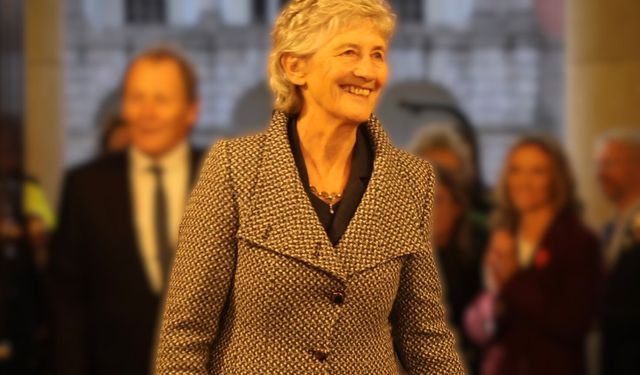 İrlanda'da yapılan cumhurbaşkanlığı seçimlerini Catherine Connolly kazandı