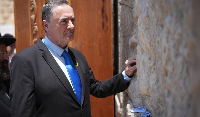 İsrail Savunma Bakanı Katz'dan orduya Gazze'de yıkıma devam talimatı