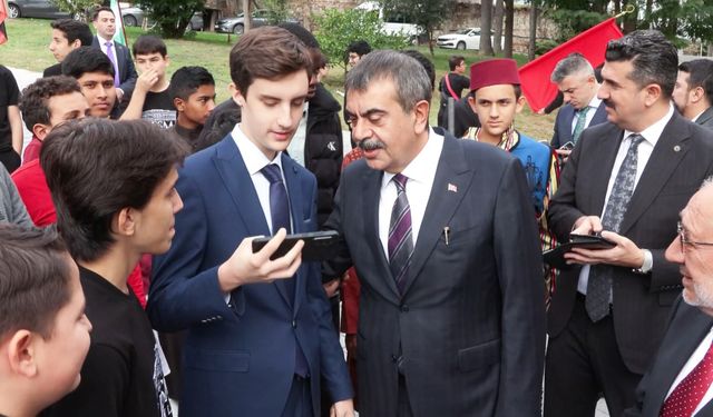 İstanbul- Bakan Tekin: İmam Hatip okulları dünyada marka haline gelmesi gereken bir uygulama